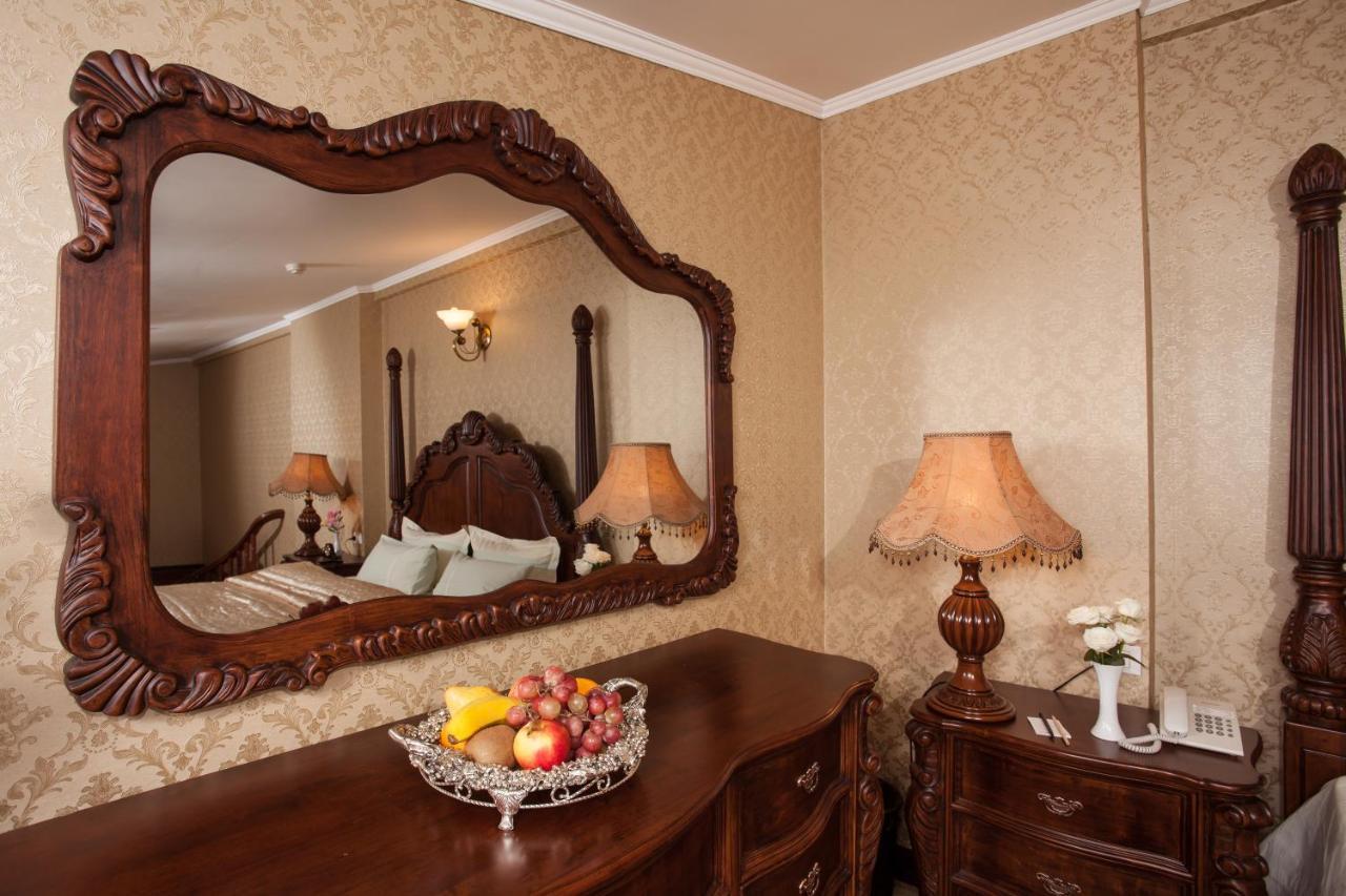 ลอนดอน โฮเต็ล Hotel โอเดสซา ภายนอก รูปภาพ