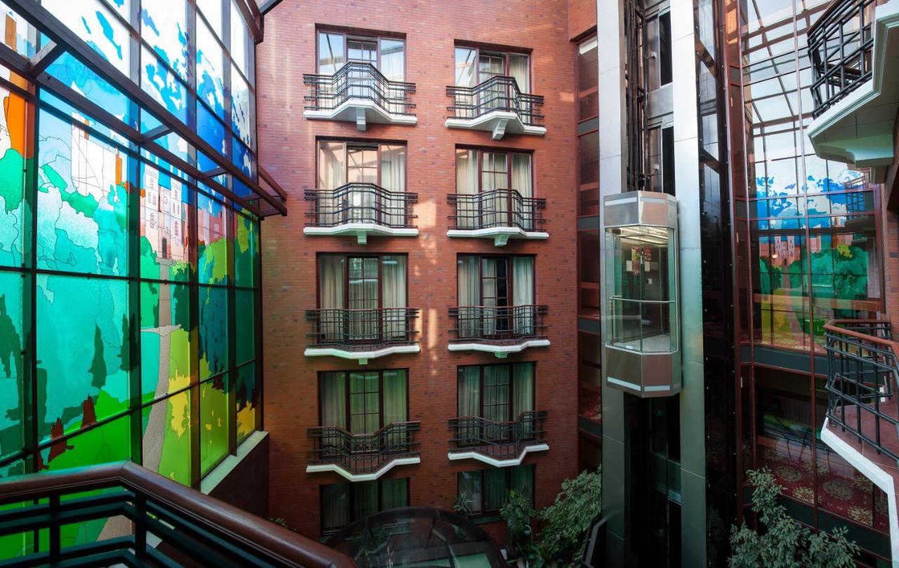 ลอนดอน โฮเต็ล Hotel โอเดสซา ภายนอก รูปภาพ