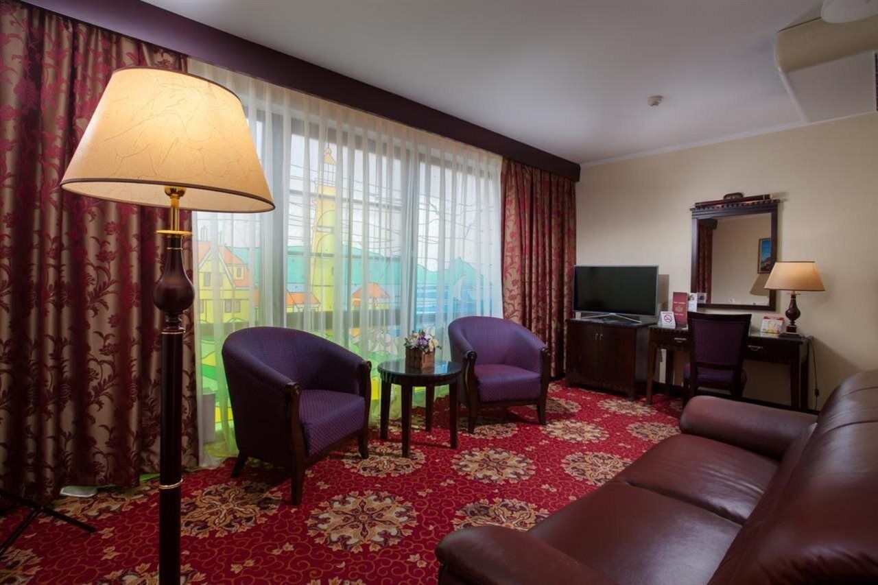 ลอนดอน โฮเต็ล Hotel โอเดสซา ภายนอก รูปภาพ