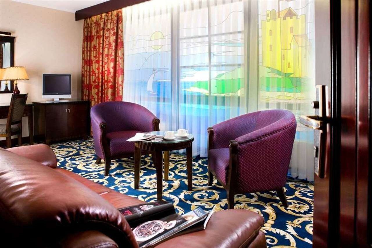ลอนดอน โฮเต็ล Hotel โอเดสซา ภายนอก รูปภาพ