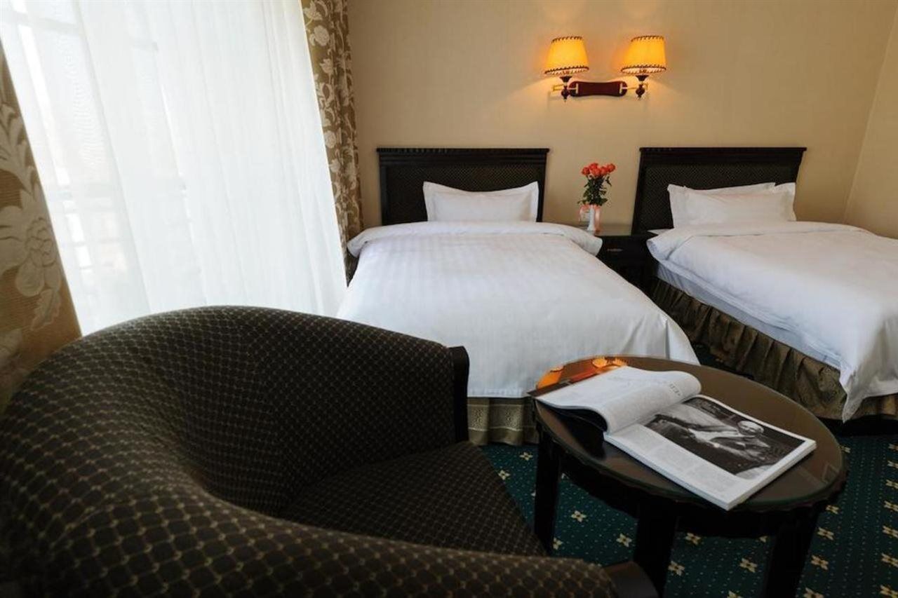 ลอนดอน โฮเต็ล Hotel โอเดสซา ภายนอก รูปภาพ